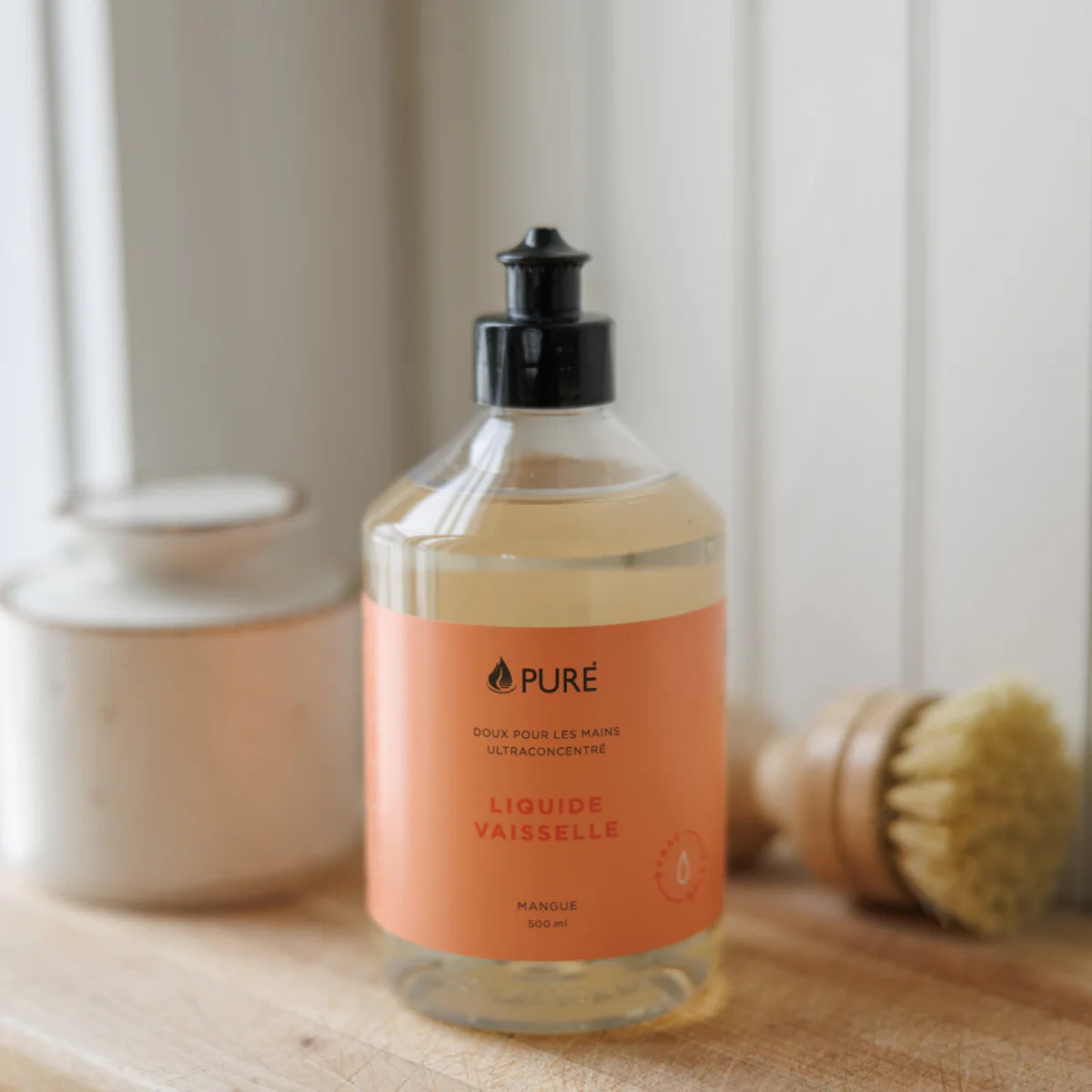 Liquide vaisselle ultraconcentré et dégraissant de la marque québécoise PURE - Mangue