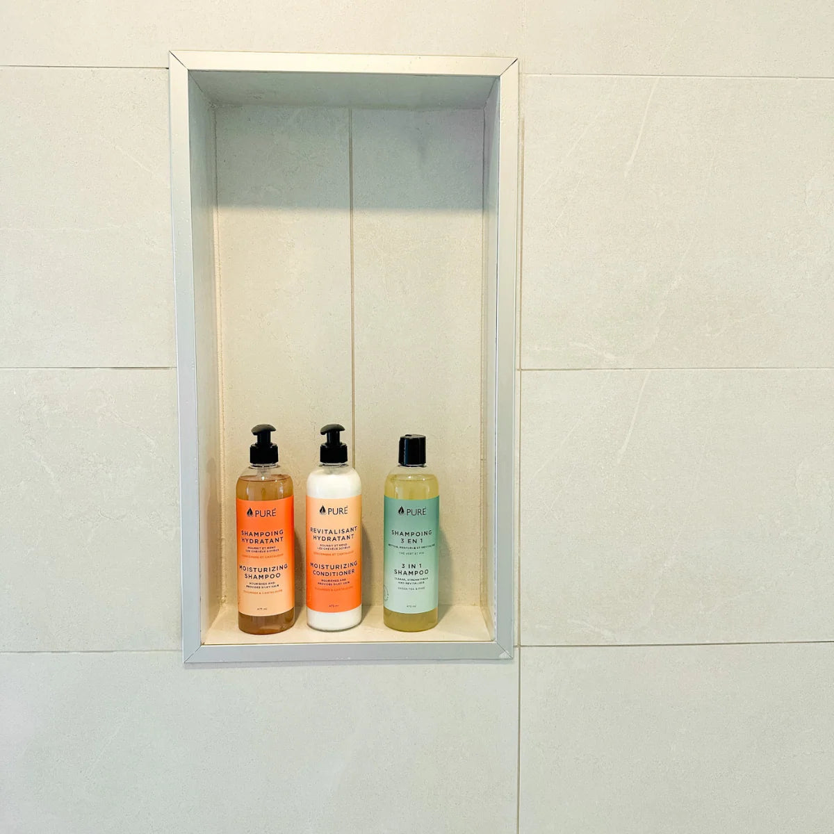 Gamme de soins 3 en 1 pour cheveux, barbe et corps, au thé vert et pin, de la marque PURE - Produit au Québec