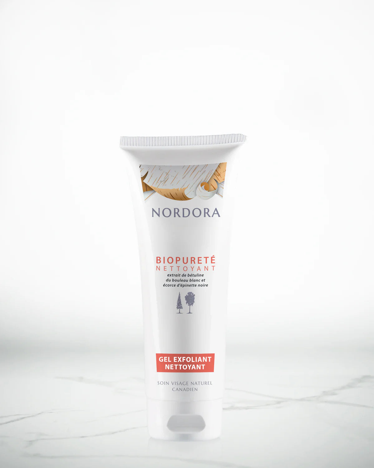 Gel exfoliant et purifiant BioPureté de Nordora, à l'écorce d'épinette noire