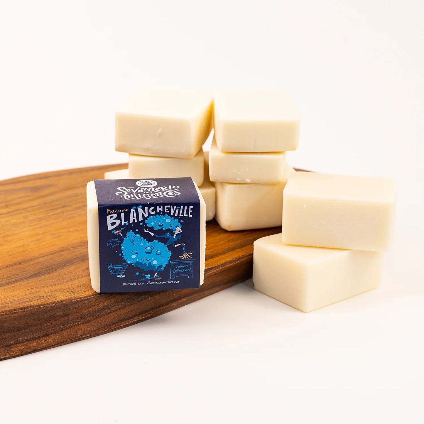 Sac de 1 kg de retailles de savon détachant Madame Blancheville, format économique et anti-gaspillage.
